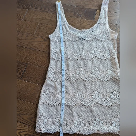 Talula Aritzia Lace sheer Rose Gold Tank Top Womens Size M Cottagecore Boho - Picture 6 of 6